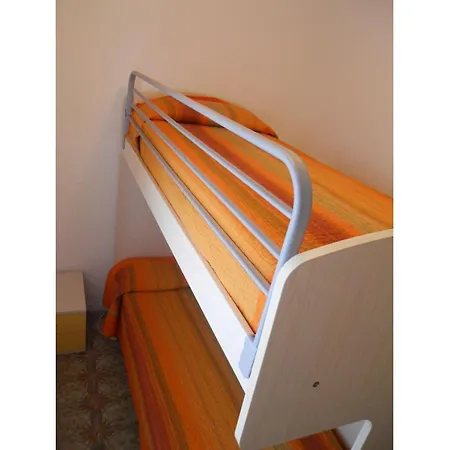 Bright Flat With A Wide Terrace-beahost Daire