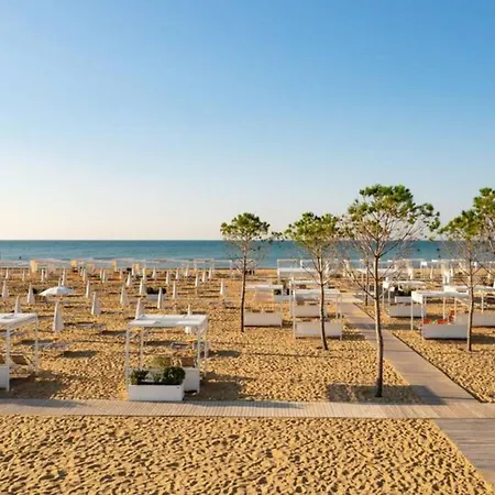 Bright Flat With A Furnished Outdoor Space Bibione