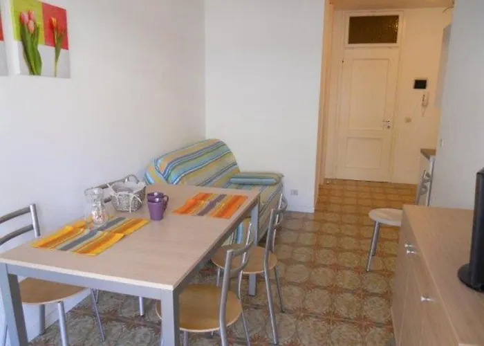 Bright Flat With A Wide Terrace-beahost Appartement