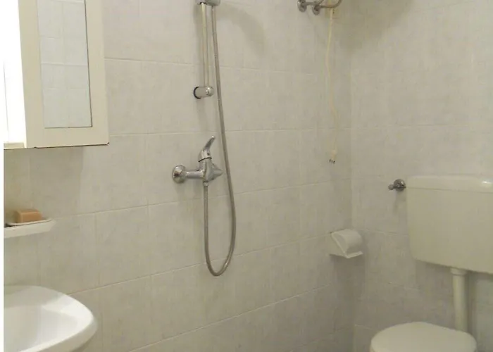 Bright Flat With A Wide Terrace-beahost Appartement